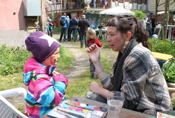 Kinderschminken mit Leonie Schön